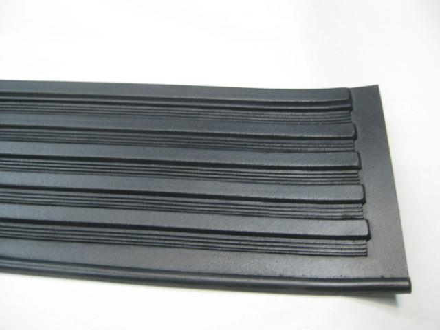 39 Dodge Running Board Mat Narrow End)